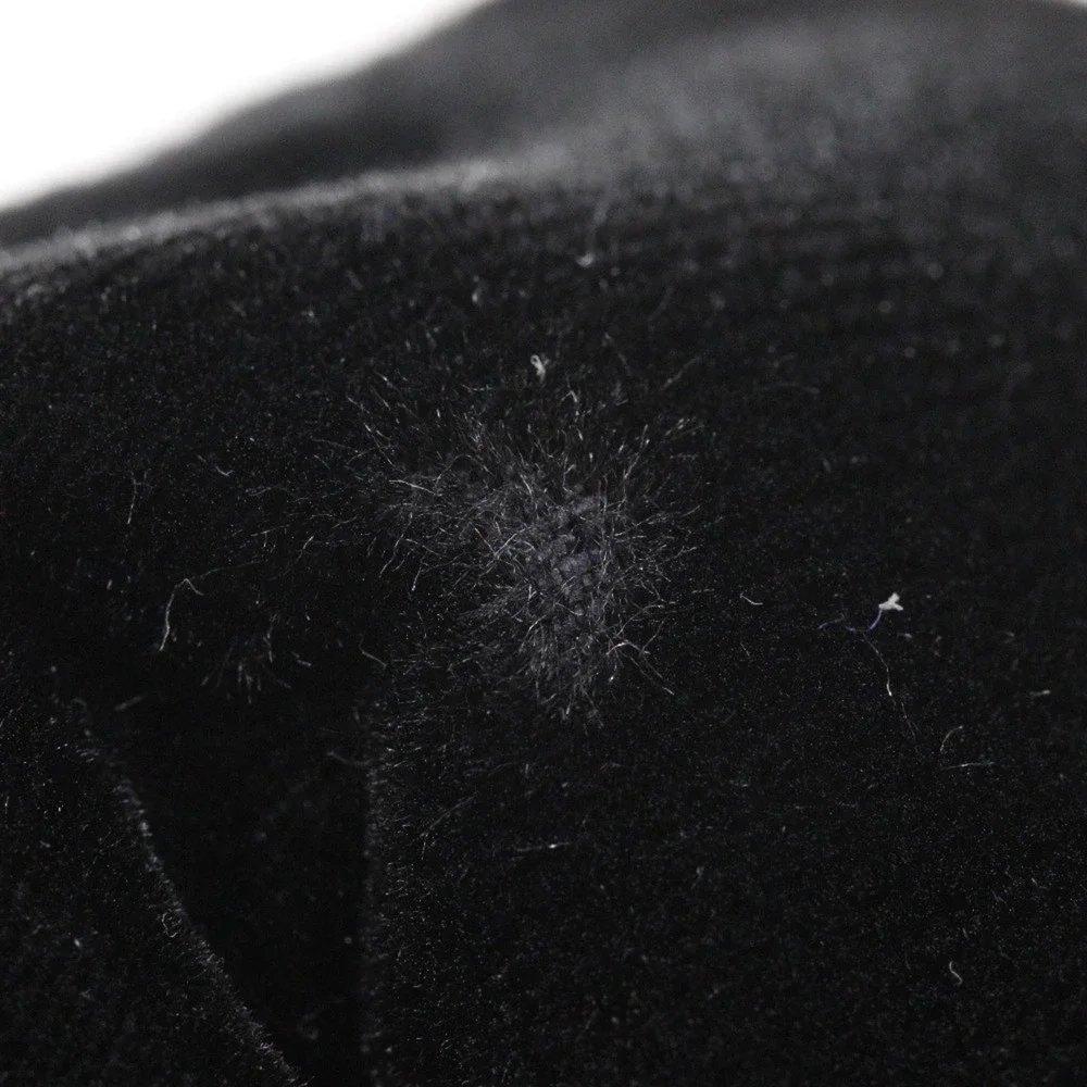 CHANEL Authentic Black Brooch